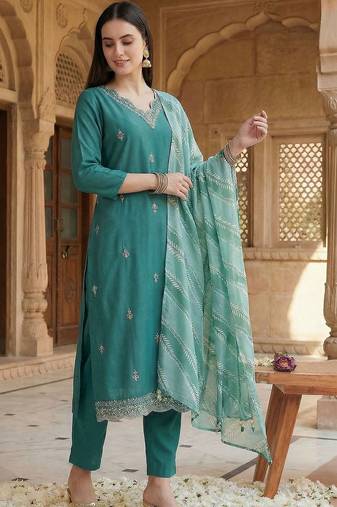 Women Ethnic Motifs Embroidered Thread Work Kurta with Trousers & With Dupatta