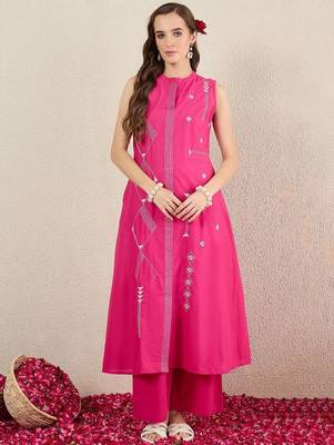 Women Ethnic Motifs Embroidered Cotton Kurta with Palazzos 2