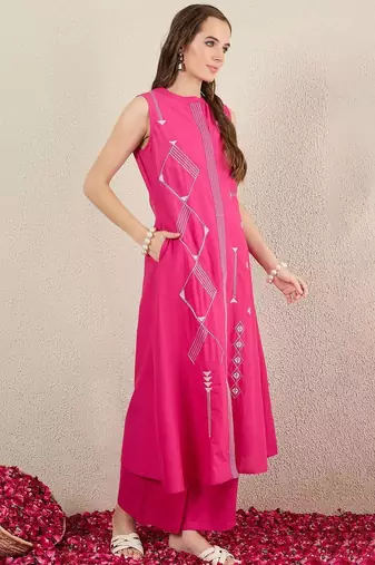 Women Ethnic Motifs Embroidered Cotton Kurta with Palazzos
