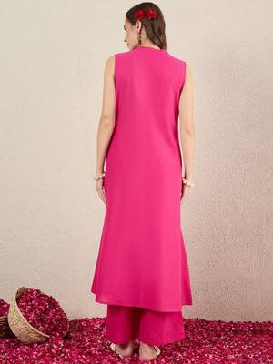Women Ethnic Motifs Embroidered Cotton Kurta with Palazzos 6