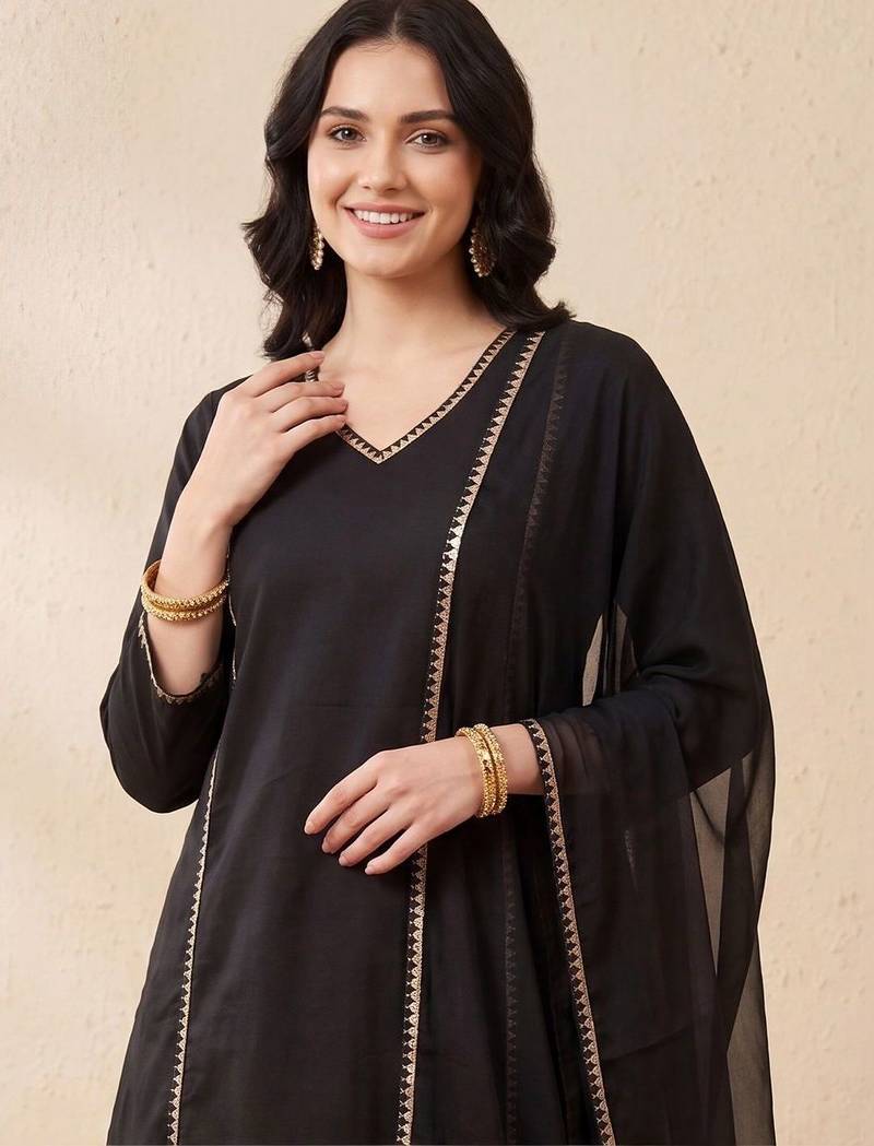 Women Cotton Kurta with Trousers & With Dupatta