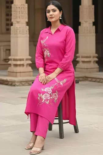 Women Floral Embroidered Thread Work Cotton Kurta with Trousers
