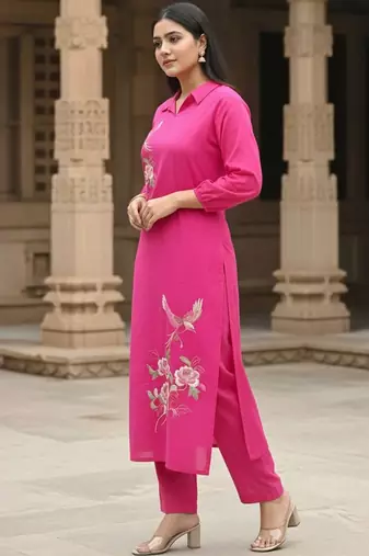 Women Floral Embroidered Thread Work Cotton Kurta with Trousers