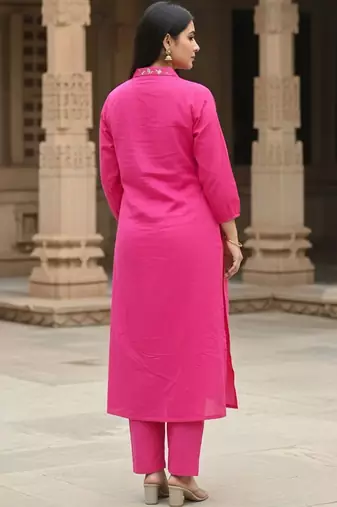 Women Floral Embroidered Thread Work Cotton Kurta with Trousers
