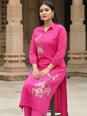 Women Floral Embroidered Thread Work Cotton Kurta with Trousers 4