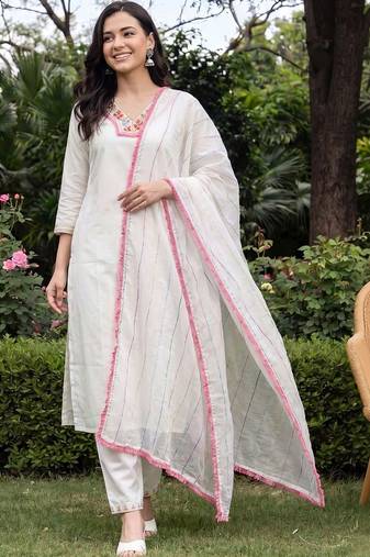 Women Floral Embroidered Mirror Work Kurta with Trousers & With Dupatta
