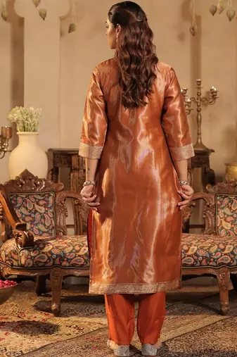 Ethnic Motifs Woven Design Round Neck Straight Kurta &Trousers With Dupatta