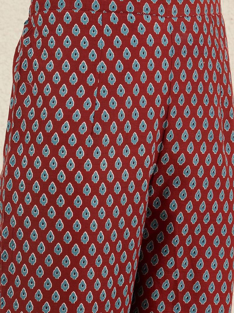 Women Floral Printed Cotton Kurta with Trousers