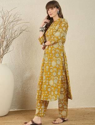 Floral Printed Cotton Kurta With Trouser 1