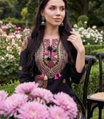 Women Ethnic Motifs Embroidered Thread Work Cotton Kurta with Trousers