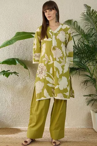 Floral Printed Cotton Straight Kurta With Trousers