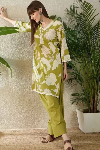 Floral Printed Cotton Straight Kurta With Trousers