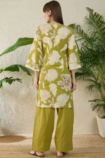 Floral Printed Cotton Straight Kurta With Trousers