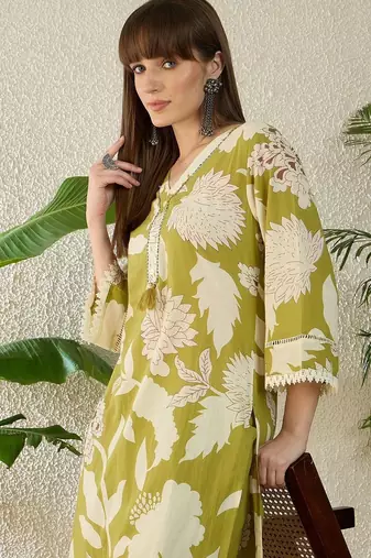 Floral Printed Cotton Straight Kurta With Trousers