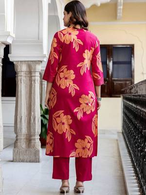 Women Printed Cotton Kurta with Trousers 3