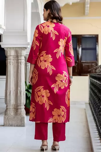 Women Printed Cotton Kurta with Trousers