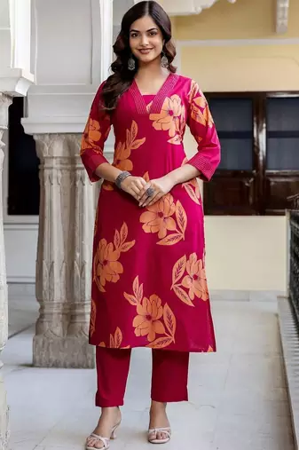 Women Printed Cotton Kurta with Trousers