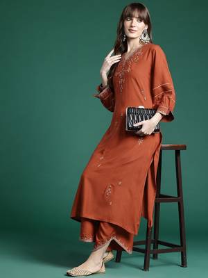 Embroidered Thread Work Kurta with Trousers 6