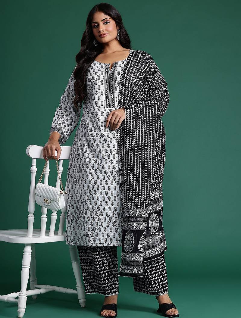 Plus Size Printed Kurta with Trousers & Dupatta