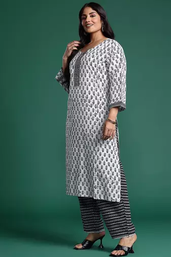 Plus Size Printed Kurta with Trousers & Dupatta