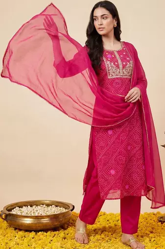 Women Bandhani Printed Kurta with Trousers & With Dupatta