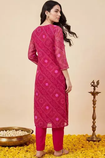 Women Bandhani Printed Kurta with Trousers & With Dupatta