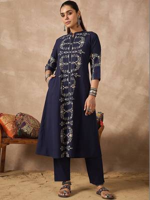 Women Motifs Embroidered Thread Work Cotton Kurta with Trousers 4