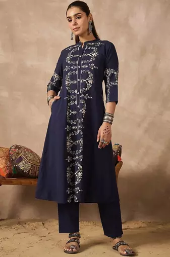 Women Motifs Embroidered Thread Work Cotton Kurta with Trousers
