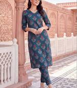 Women Floral Printed Cotton Kurta with Trousers