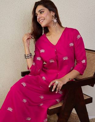 Women Ethnic Motifs Embroidered V-Neck Thread Work A-Line Kurta with Trousers 2