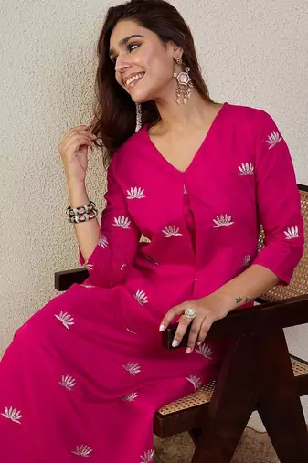 Women Ethnic Motifs Embroidered V-Neck Thread Work A-Line Kurta with Trousers
