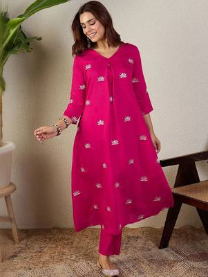 Women Ethnic Motifs Embroidered V-Neck Thread Work A-Line Kurta with Trousers 5