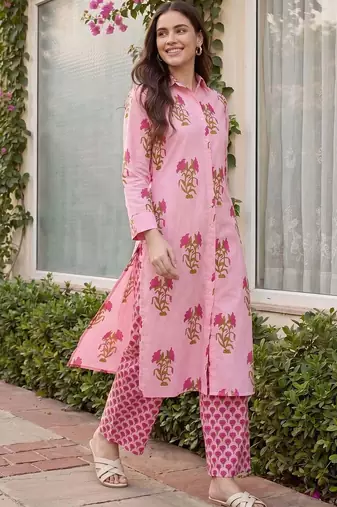 Women Floral Printed Cotton Kurta with Palazzos