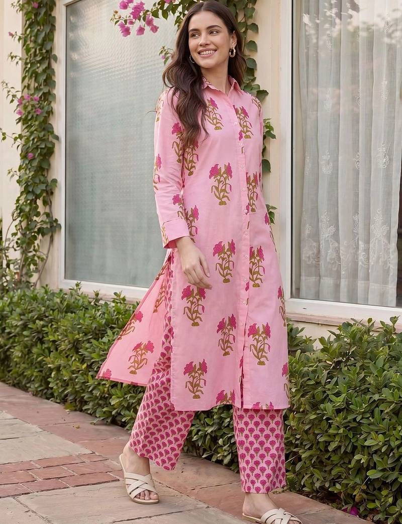 Women Floral Printed Cotton Kurta with Palazzos