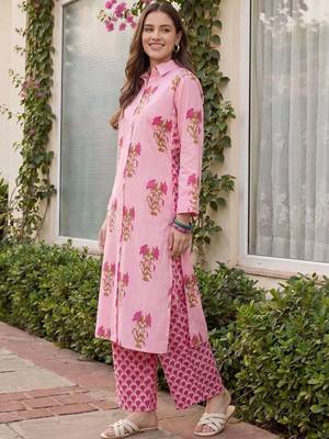Women Floral Printed Cotton Kurta with Palazzos 3
