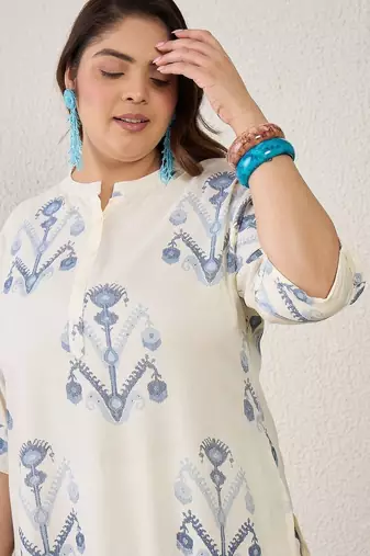 Plus Size Off White Printed Straight Kurta Palazzos Set