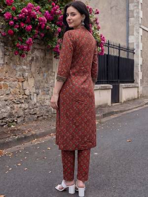 Women Ethnic Motifs Printed Thread Work Cotton Kurta with Trousers 4