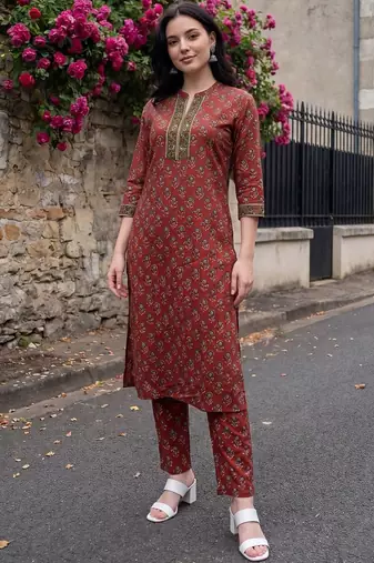Women Ethnic Motifs Printed Thread Work Cotton Kurta with Trousers