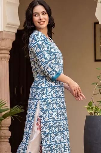 Women Floral Printed Thread Work Cotton Kurta with Trousers