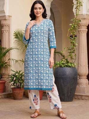Women Floral Printed Thread Work Cotton Kurta with Trousers 5