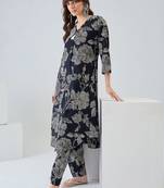 Women Floral Printed Cotton Kurta with Trousers