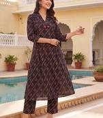 Women Ethnic Motifs Printed Cotton Kurta with Trousers