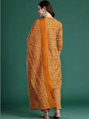 Women Ethnic Motifs Printed Cotton Kurta with Trousers & With Dupatta 3