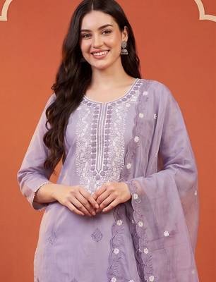 Women Ethnic Motifs Embroidered Thread Work Kurta with Trousers & With Dupatta 3