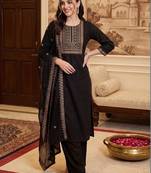 Women Ethnic Motifs Embroidered Thread Work Kurta with Trousers & With Dupatta