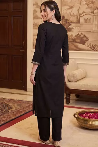Women Ethnic Motifs Embroidered Thread Work Kurta with Trousers & With Dupatta