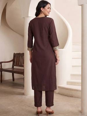 Women Embroidered Sequinned Kurta with Trousers 4