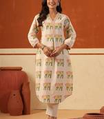 Women Ethnic Motifs Printed Cotton Kurta with Trousers