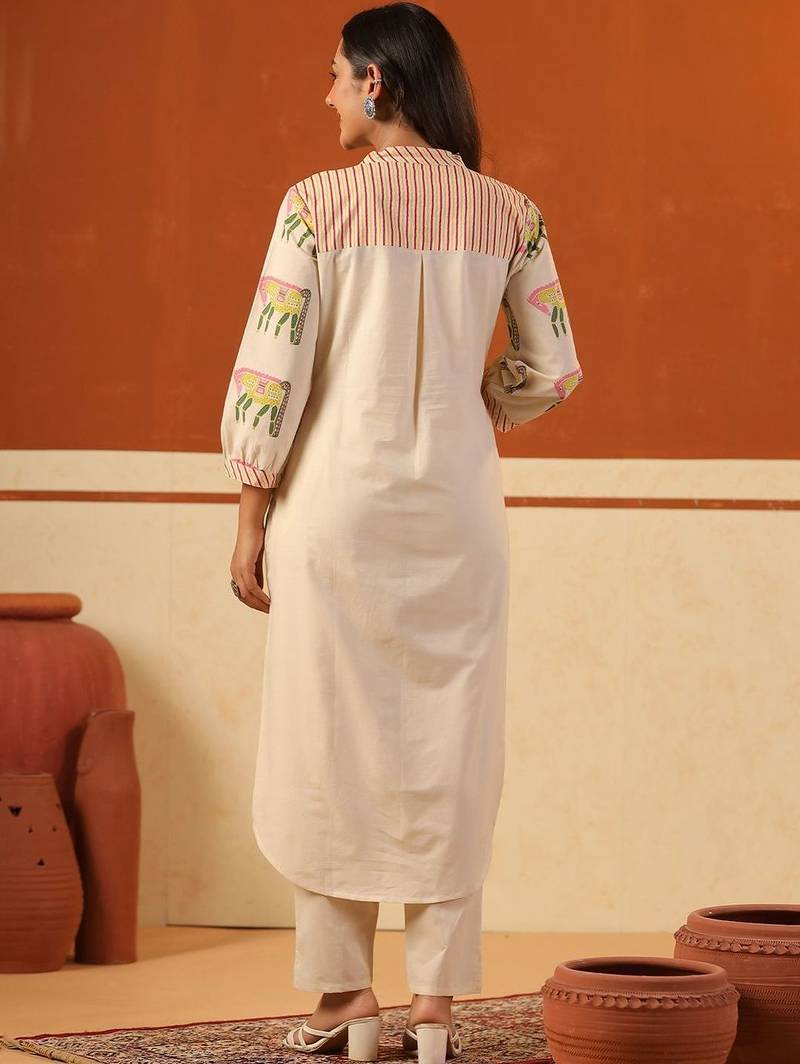 Women Ethnic Motifs Printed Cotton Kurta with Trousers