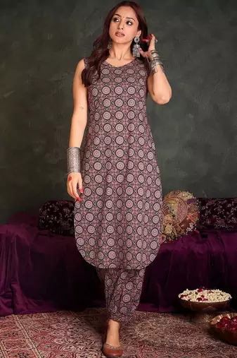 Women Ethnic Motifs Printed Cotton Kurta with Patiala